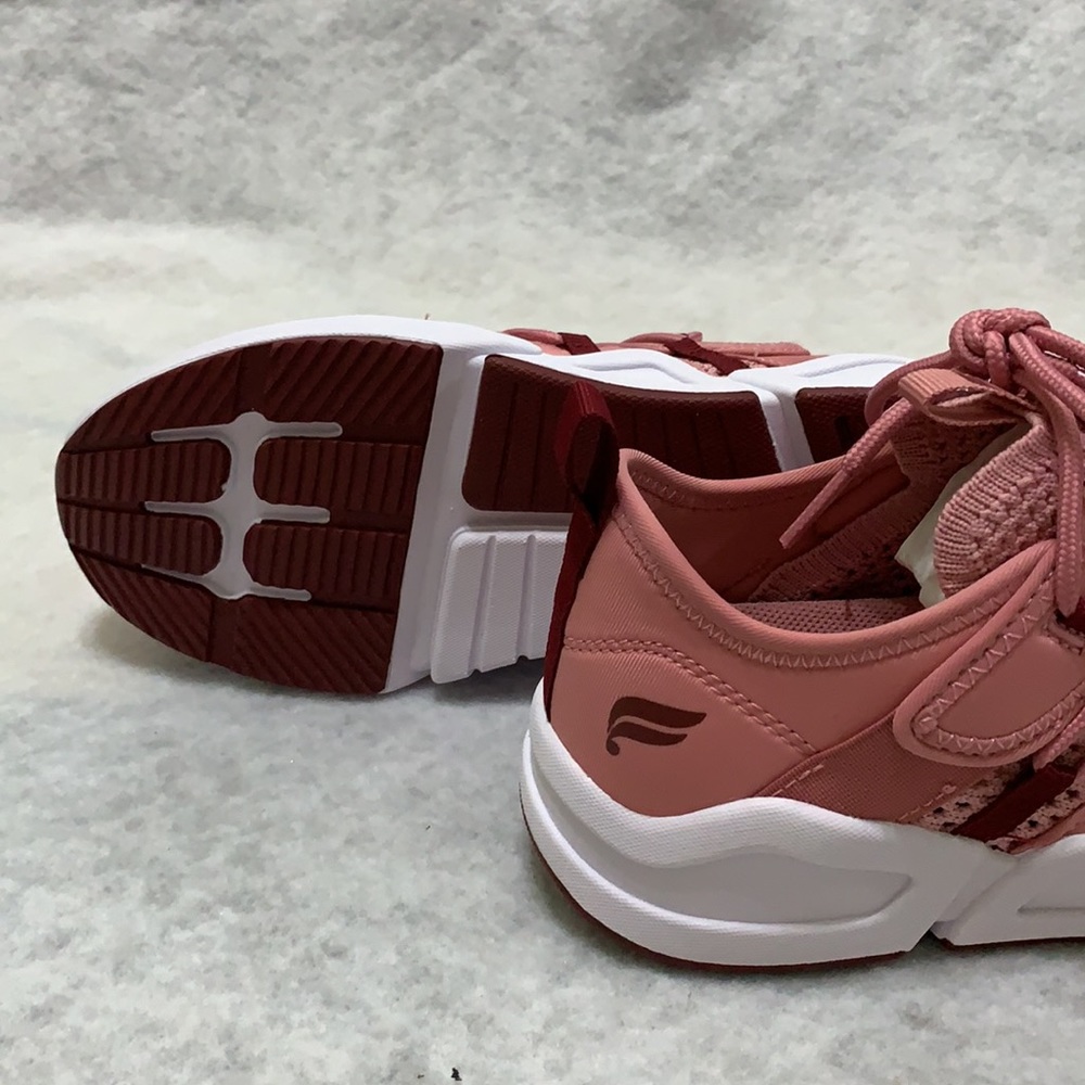 New Fabletics Brookstone Performance Sneaker - image 5